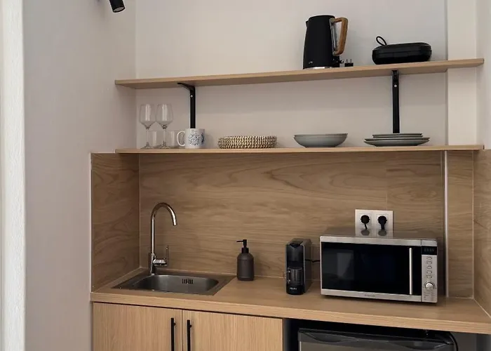 Konukevi Stefanis House 3*