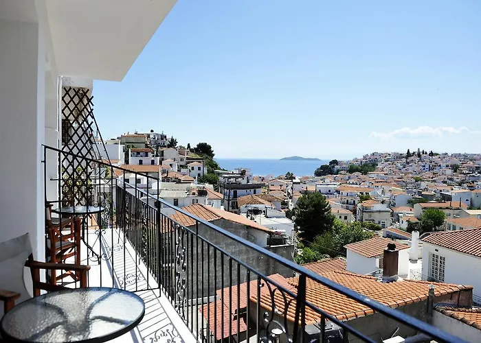 Stefanis House İskados