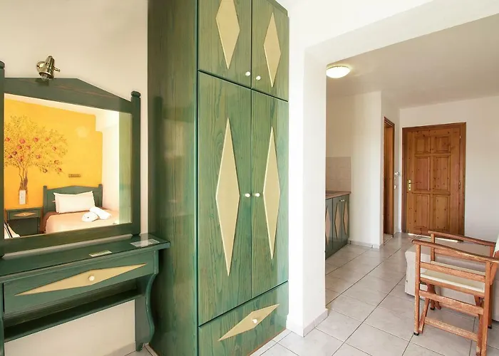 Konukevi Stefanis House