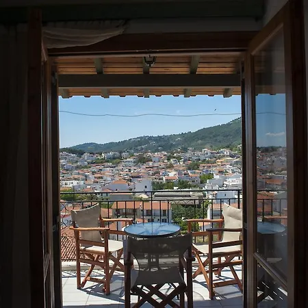 Stefanis House בית הארחה העיירה סקיאתוס